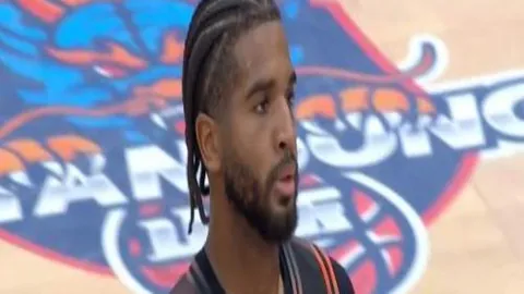 郑钦文印第安维尔斯赛开门红，阿扎伦卡央视报道中败北